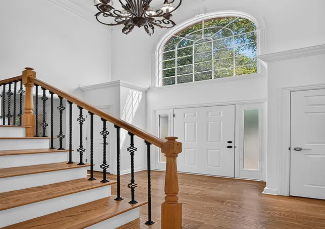Photo 4 of Single family home for sale at 913 Belmere Dr, Lexington, KY 40509 | MLS# 26026168 | Listing updated on 2026-10-13