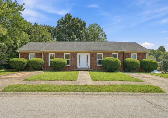 Photo 1 of Sale Pending at 2117 Fayette Dr, Richmond, KY 40475 | MLS# 26026228 | Listing updated on 2026-10-26