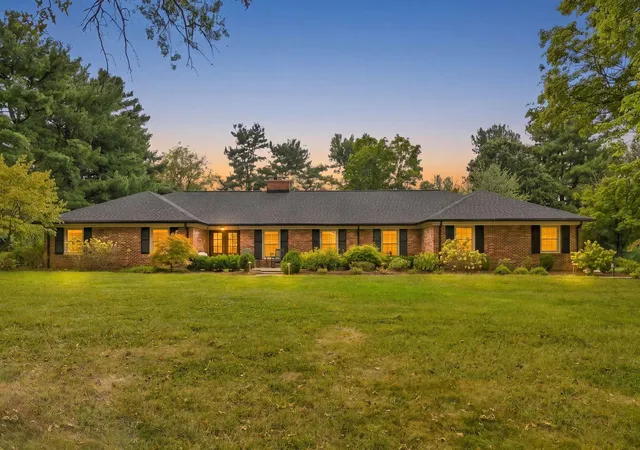 Photo 1 of Single family home for sale at 3837 Carleton Dr, Lexington, KY 40510 | MLS# 26026226 | Listing updated on 2026-10-19
