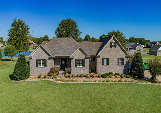 Photo 1 of Sale Pending at 50 Chase Ln, Mayfield, KY 42066 | MLS# 26027035 | Listing updated on 2026-10-22