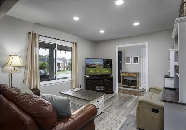 Photo 3 of Sale Pending at 430 Weil Ln, Nicholasville, KY 40356 | MLS# 26026451 | Listing updated on 2026-10-23