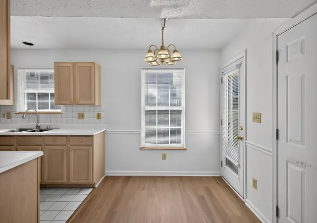 Listing Photo 5 - Condo for sale in building located at 2110 Fortune Hl Ln, Lexington, KY 40509