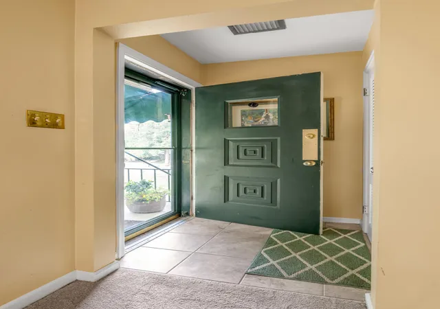 Photo 3 of Single family home for sale at 1011 Castleton Way, Lexington, KY 40517 | MLS# 26026323 | Listing updated on 2026-10-13