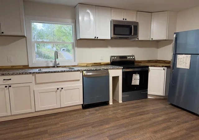 Photo 2 of Single family home for sale at 711 N Green St, Corbin, KY 40701 | MLS# 26026220 | Listing updated on 2026-10-13
