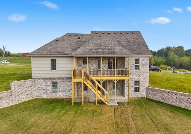 Photo 4 of Single family home for sale at 210 Carhartt Dr, Richmond, KY 40475 | MLS# 26026215 | Listing updated on 2026-10-13