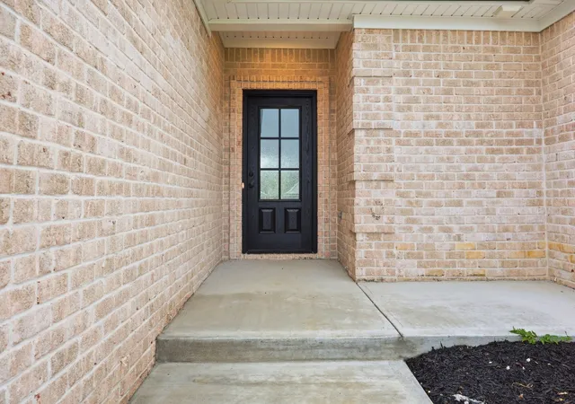 Photo 3 of Single family home for sale at 328 Wolverine Way, Richmond, KY 40475 | MLS# 26026218 | Listing updated on 2026-10-13