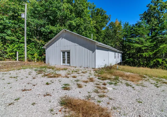 Photo 1 of Single family home for sale at 707 Pine Woods Rd, Berea, KY 40403 | MLS# 26026339 | Listing updated on 2026-10-19
