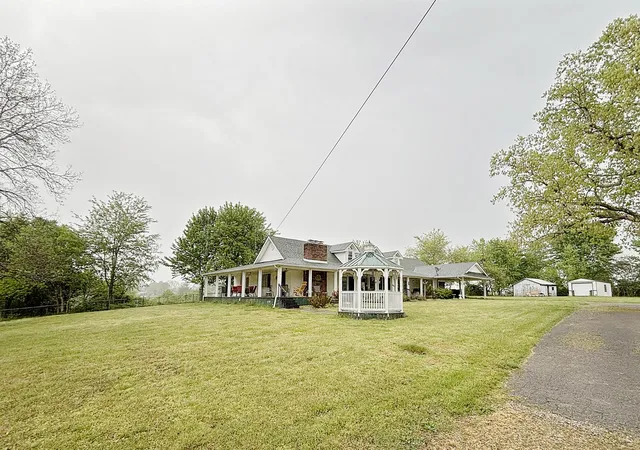 Photo 3 of Single family home for sale at 630 Dollie Miller Rd, East Bernstadt, KY 40729 | MLS# 26026359 | Listing updated on 2026-10-13