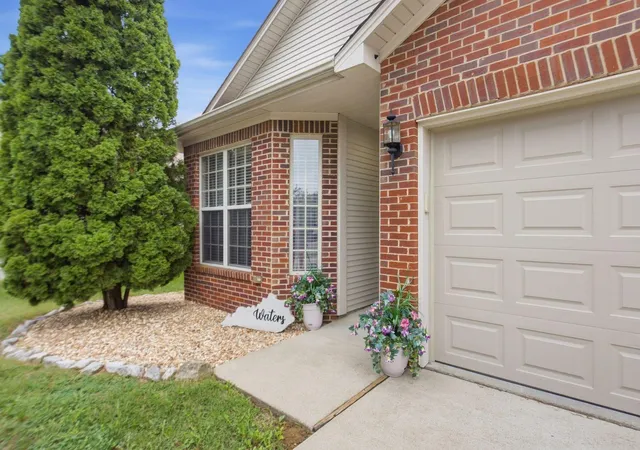 Photo 3 of Single family home for sale at 2736 Ml Wood Cvs, Lexington, KY 40511 | MLS# 26026416 | Listing updated on 2026-10-13
