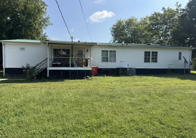 Photo 2 of Sale Pending at 743 Hamblin Holw Rd, Williamsburg, KY 40769 | MLS# 26026284 | Listing updated on 2026-10-13