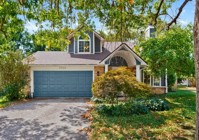 Photo 2 of Single family home for sale at 3925 Hillside Dr, Lexington, KY 40514 | MLS# 26026742 | Listing updated on 2026-10-20
