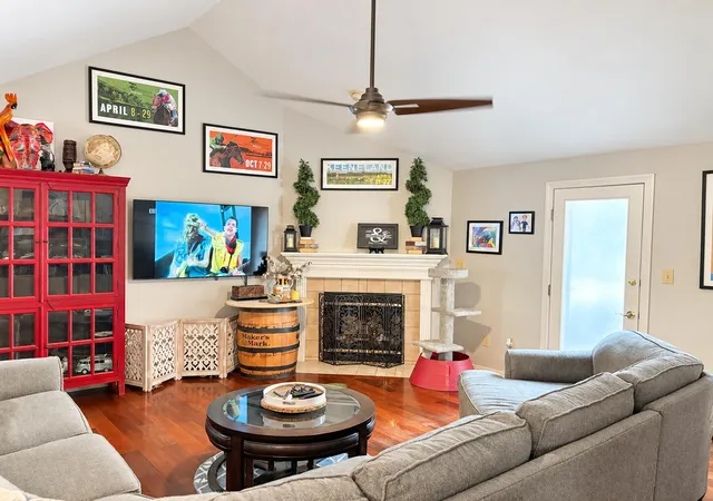 Photo 3 of Sale Pending at 1393 Copper Run Blvd, Lexington, KY 40514 | MLS# 26026346 | Listing updated on 2026-10-13