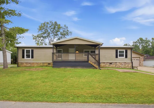 Photo 1 of Sale Pending at 169 Lois Ln, Nicholasville, KY 40356 | MLS# 26026647 | Listing updated on 2026-10-13