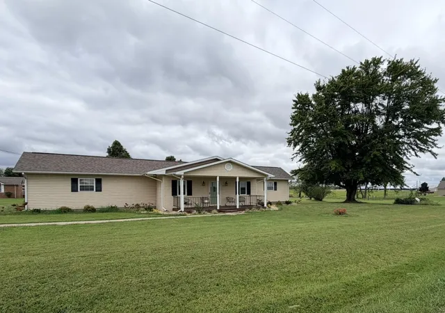 Photo 1 of Sale Pending at 775 Meridian Rd, Hickory, KY 42051 | MLS# 26026672 | Listing updated on 2026-10-29