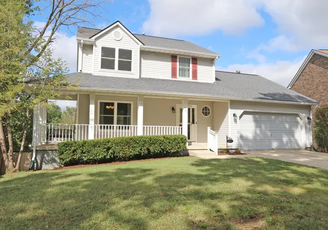 Photo 3 of Single family home for sale at 901 Ridgebrook Rd, Lexington, KY 40509 | MLS# 26028423 | Listing updated on 2026-10-14