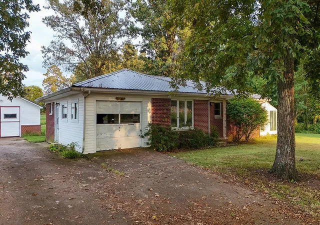 Photo 1 of Sale Pending at 2248 Kentucky 564, Mayfield, KY 42066 | MLS# 26026353 | Listing updated on 2026-10-16