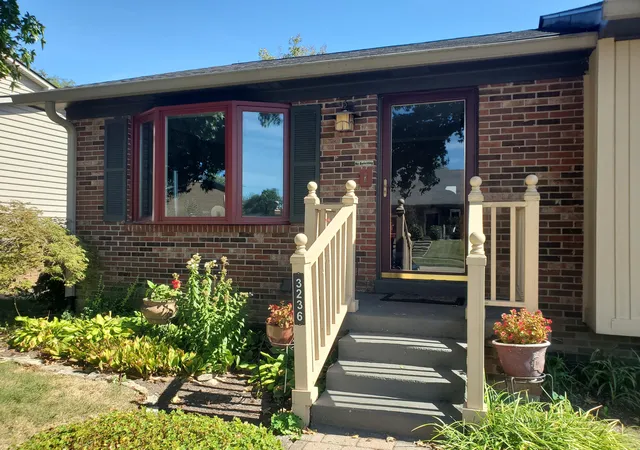 Photo 2 of Single family home for sale at 3236 Hunters Point Dr, Lexington, KY 40515 | MLS# 26027324 | Listing updated on 2026-10-19