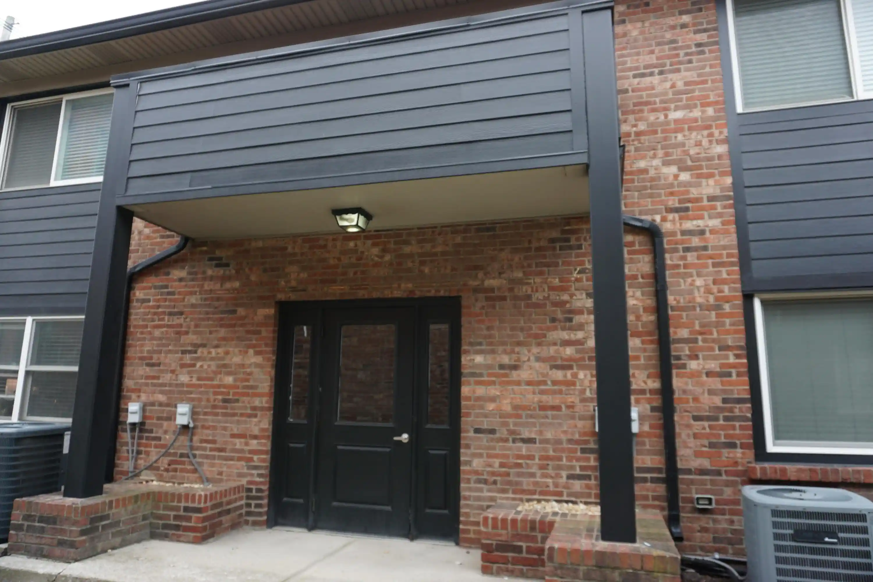Listing Photo 1 - Condo for sale in 155 Virginia Ave located at 155 Virginia Ave, Lexington, KY 40508 - Unit #201