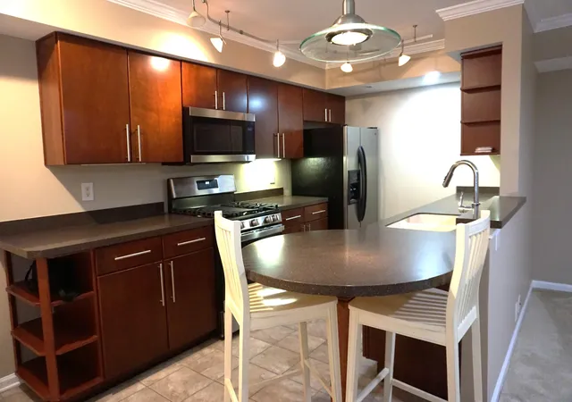 Listing Photo 5 - Condo for sale in building located at 155 Virginia Ave, Lexington, KY 40508 - Unit #201