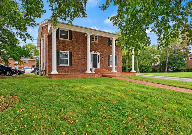 Photo 2 of Multi family home for sale at 328 Summit St, Richmond, KY 40475 | MLS# 26026433 | Listing updated on 2026-10-13