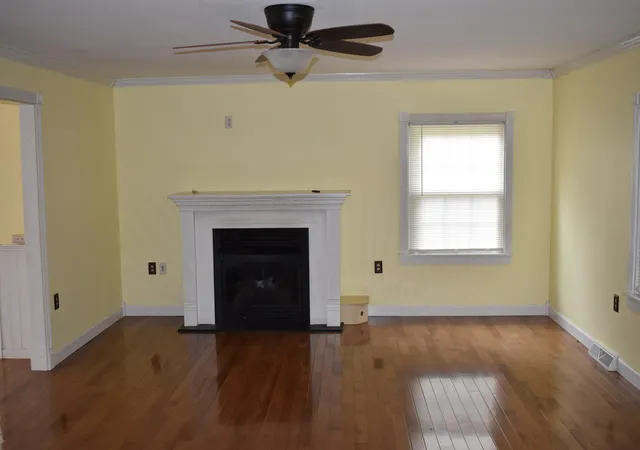 Photo 1 of Single family home for sale at 948 Kendall Rd, Mayfield, KY 42066 | MLS# 26026418 | Listing updated on 2026-10-21