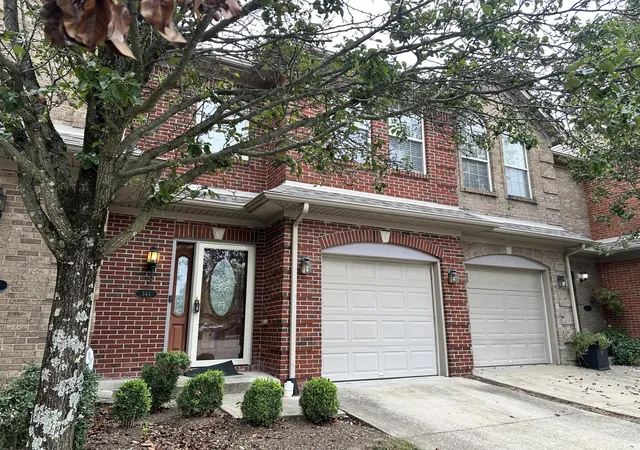 Photo 1 of Townhouse for sale at 344 Broadleaf Ln, Lexington, KY 40503 | MLS# 26026472 | Listing updated on 2026-10-13