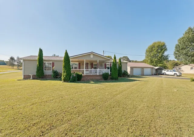 Photo 1 of Single family home for sale at 1729 Ky 93, Kuttawa, KY 42055 | MLS# 26028085 | Listing updated on 2026-10-16