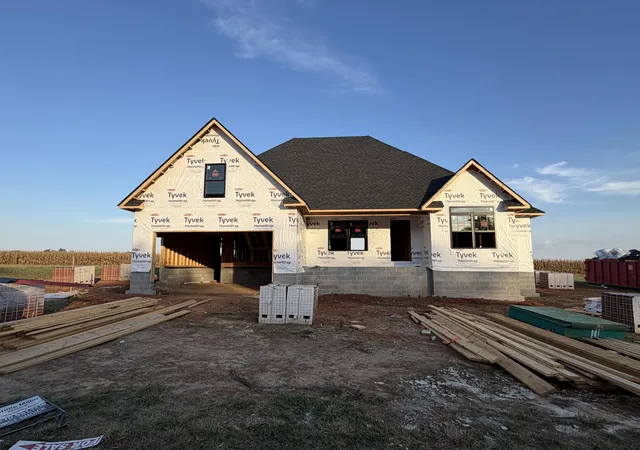 Single family home for sale at 307 Billy T Dr, Elkton, KY 42220 | MLS# 26026417