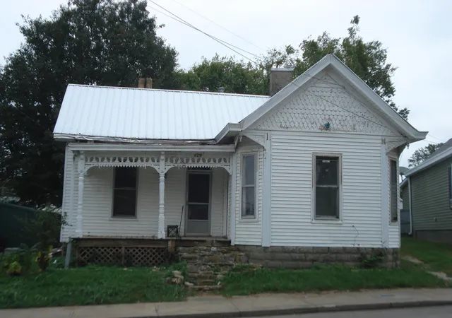 Photo 1 of Single family home for sale at 429 W Pleasant St, Cynthiana, KY 41031 | MLS# 26026525 | Listing updated on 2026-10-13