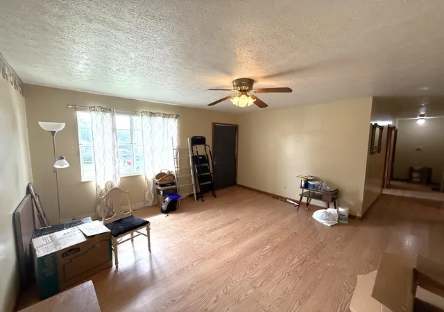 Photo 1 of Single family home for sale at 923 Vallance St, Flatwoods, KY 41139 | MLS# 26026460 | Listing updated on 2026-10-15