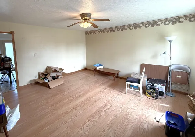 Photo 2 of Single family home for sale at 923 Vallance St, Flatwoods, KY 41139 | MLS# 26026460 | Listing updated on 2026-10-15