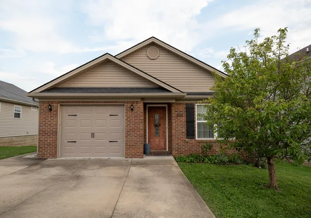 Photo 1 of Single family home for sale at 108 Minuteman Dr, Georgetown, KY 40324 | MLS# 26026483 | Listing updated on 2026-10-22