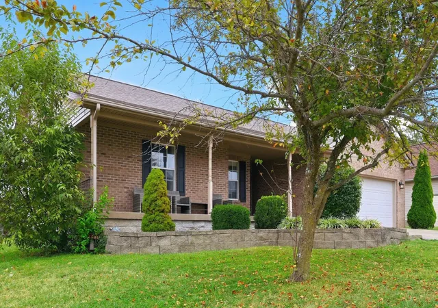 Photo 3 of Sale Pending at 132 Jahde Dr, Nicholasville, KY 40356 | MLS# 26026484 | Listing updated on 2026-10-13