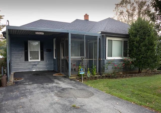 Photo 1 of Single family home for sale at 188 Rolling Acres Dr, Frankfort, KY 40601 | MLS# 26026486 | Listing updated on 2026-10-16