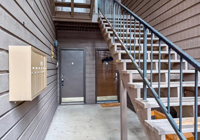 Photo 2 of Condo for sale at 750 Shaker Dr #507, Lexington, KY 40504 | MLS# 26026548 | Listing updated on 2026-10-13