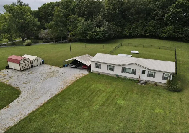 Photo 1 of Sale Pending at 1919 Highway 293 N, Princeton, KY 42445 | MLS# 26026673 | Listing updated on 2026-09-29