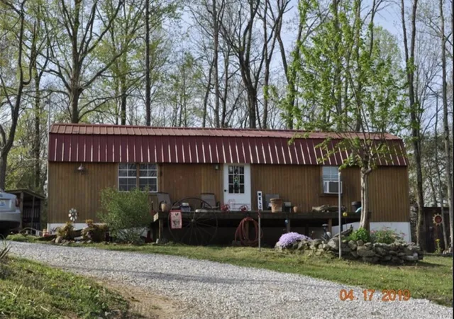 Photo 1 of Sale Pending at 54 Carson Rd, Somerset, KY 42503 | MLS# 26026508 | Listing updated on 2026-10-13