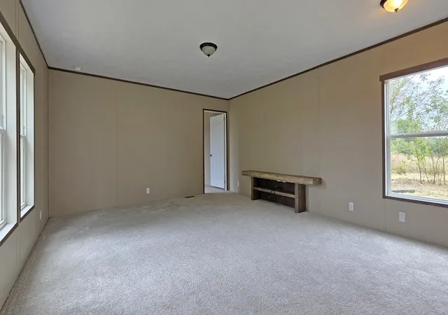 Photo 3 of Single family home for sale at 1805 Fogle Rd, Loretto, KY 40037 | MLS# 26026534 | Listing updated on 2026-10-29