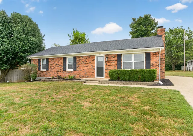 Photo 2 of Single family home for sale at 216 Murphy Ln, Nicholasville, KY 40356 | MLS# 26026545 | Listing updated on 2026-10-19