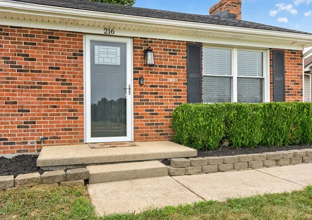 Photo 3 of Single family home for sale at 216 Murphy Ln, Nicholasville, KY 40356 | MLS# 26026545 | Listing updated on 2026-10-19