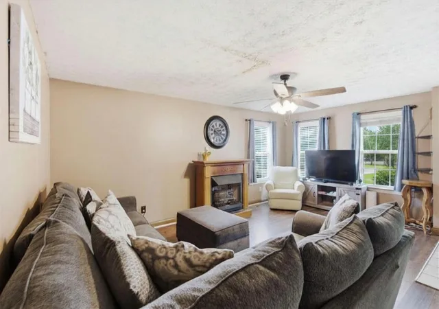 Photo 3 of Sale Pending at 100 Tim Tam Trl, Georgetown, KY 40324 | MLS# 26026538 | Listing updated on 2026-10-22