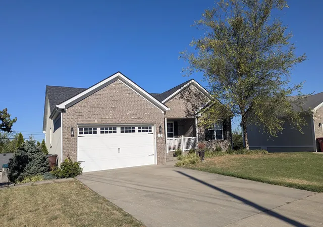 Photo 1 of Single family home for sale at 129 Mcpeek Pl, Nicholasville, KY 40356 | MLS# 26026591 | Listing updated on 2026-10-18