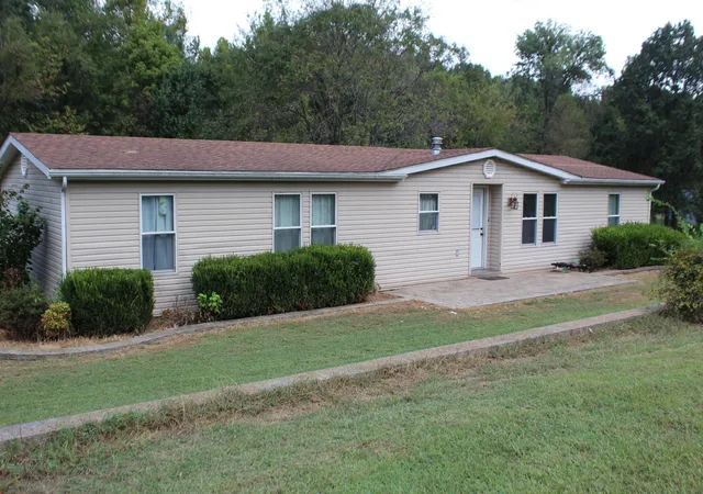 Photo 1 of Single family home for sale at 1280 State Hwy 1271, Kuttawa, KY 42055 | MLS# 26026736 | Listing updated on 2026-09-28