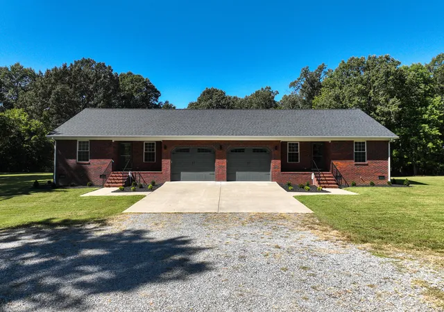 Photo 1 of Multi family home for sale at 875 Mayfield Metropolis Rd, Paducah, KY 42001 | MLS# 26027068 | Listing updated on 2026-10-06