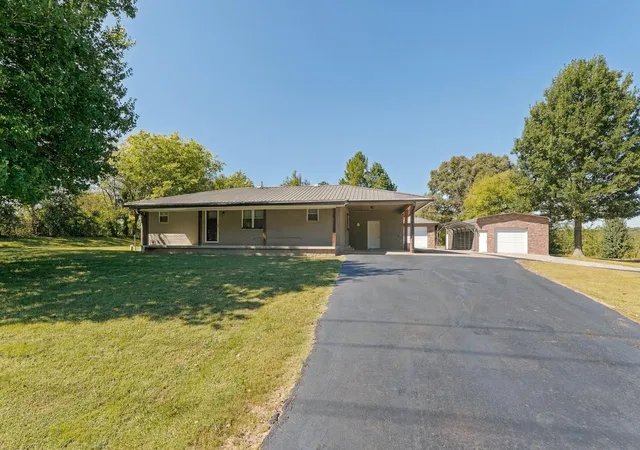 Single family home for sale at 6059 US 60 W, Marion, KY 42064 | MLS# 26026835