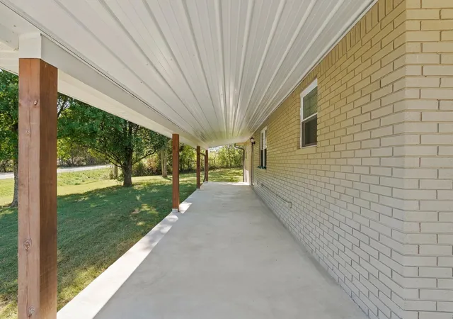 Photo 4 of Single family home for sale at 6059 US 60 W, Marion, KY 42064 | MLS# 26026835 | Listing updated on 2026-10-08