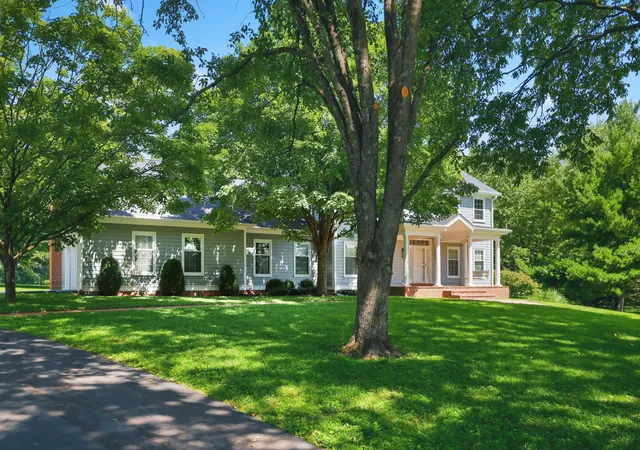 Photo 2 of Single family home for sale at 601 Delaney Woods, Nicholasville, KY 40356 | MLS# 26026626 | Listing updated on 2026-10-13