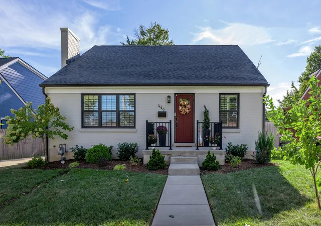 Photo 1 of Sale Pending at 440 Longview Dr, Lexington, KY 40503 | MLS# 26026660 | Listing updated on 2026-10-13