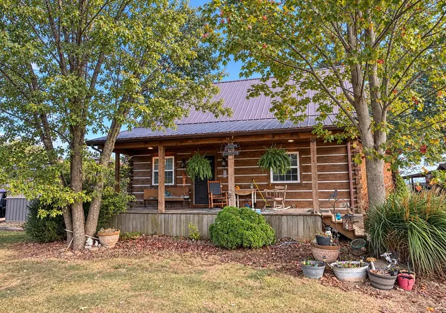 Photo 1 of Single family home for sale at 325 Blanton Ln, London, KY 40741 | MLS# 26026651 | Listing updated on 2026-10-13