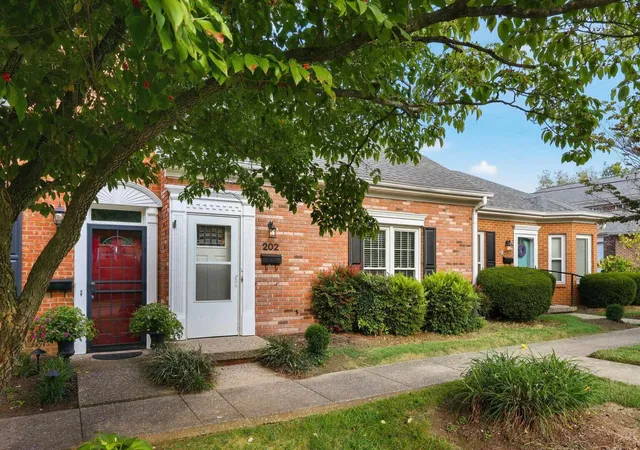 Photo 2 of Townhouse for sale at 202 Bruce Ct, Danville, KY 40422 | MLS# 26026694 | Listing updated on 2026-09-27